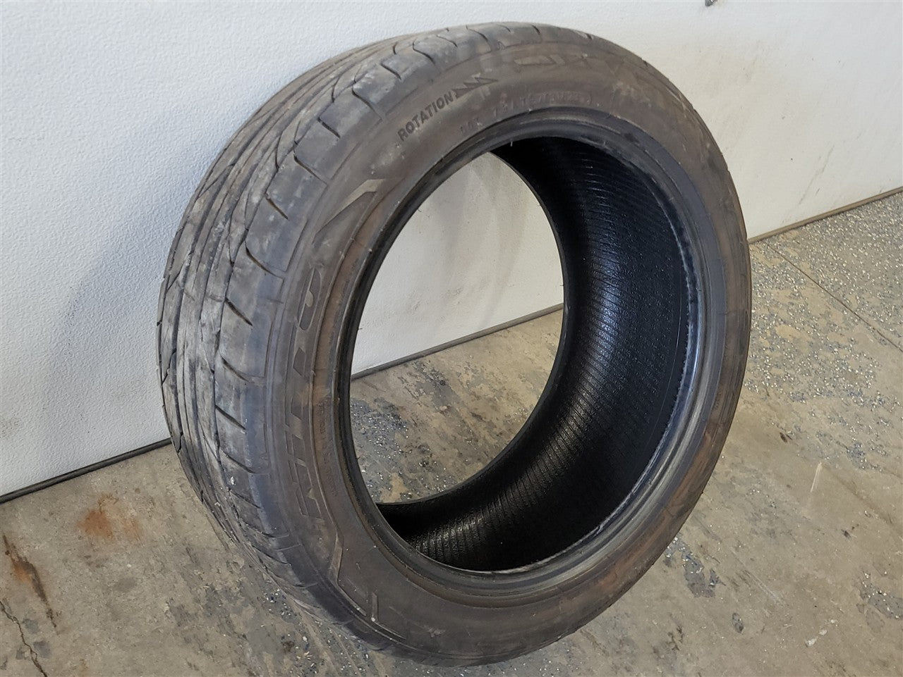 Used OEM 1999 CORVETTE NITTO NT555 G2 245/45ZR17 TIRE 8/32 1823 DATE, actual item photo 3