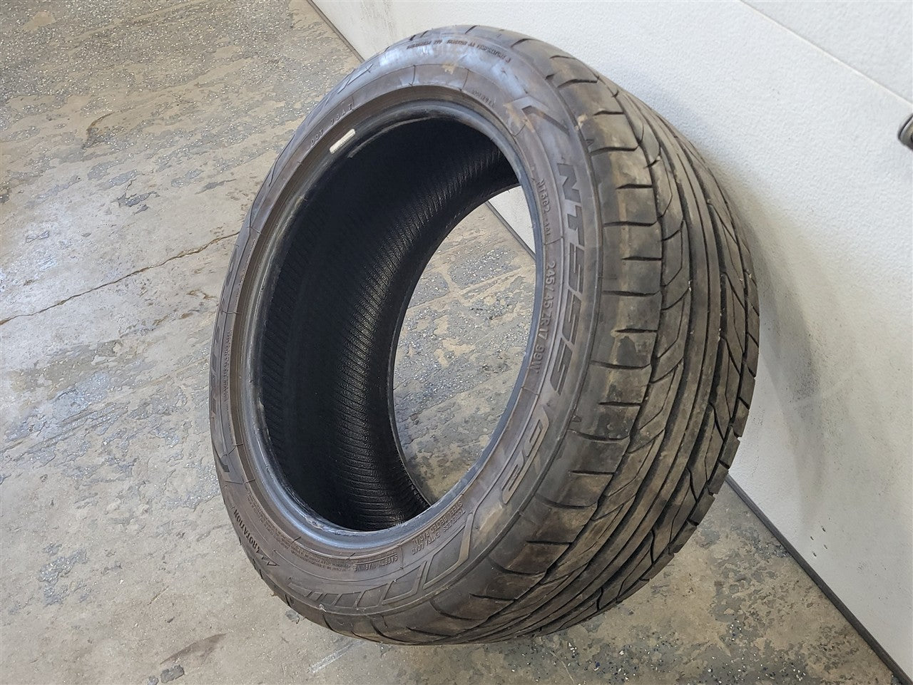 Used OEM 1999 CORVETTE NITTO NT555 G2 245/45ZR17 TIRE 8/32 1823 DATE, actual item photo 10