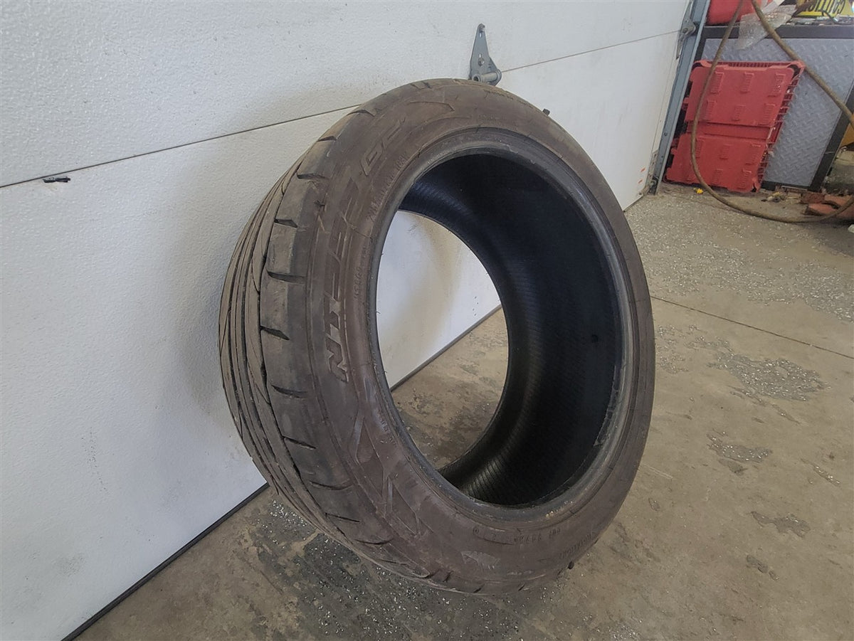 Used OEM NITTO NT555 G2 275/40ZR18 TIRE 8/32 TREAD DEPTH 2823 DATE, actual item photo 3