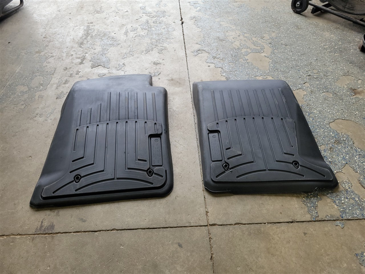 Used OEM 2010-2015 CAMARO WEATHERTECH FRONT FLOOR MAT LINERS PAIR, actual item photo 9