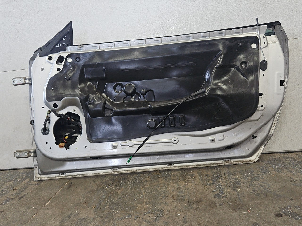 Used OEM 2011-2015 CAMARO FRONT DOOR PASSENGER RH CONVERTIBLE SILVER, actual item photo 10
