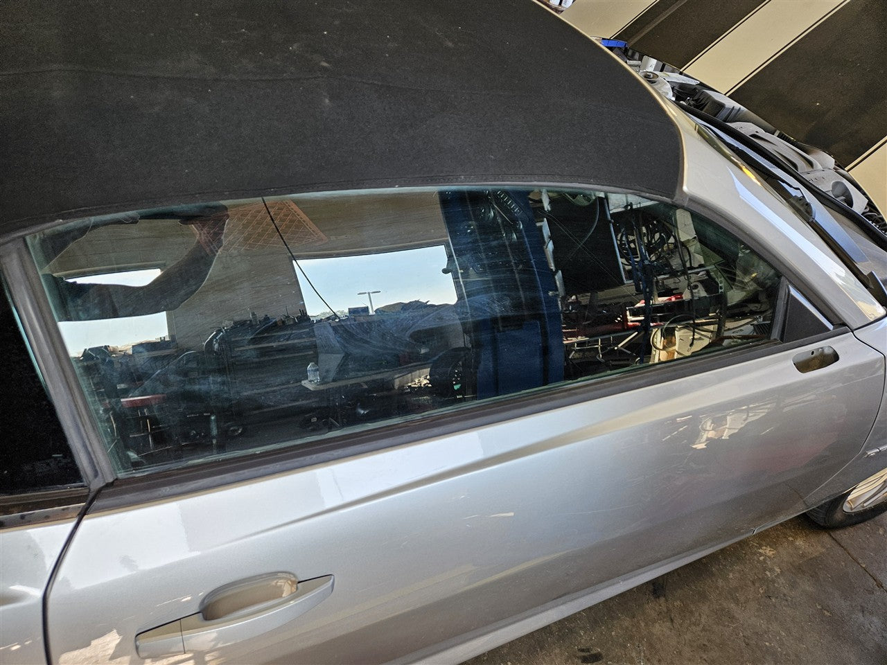 Used OEM 2011-2015 CAMARO FRONT DOOR PASSENGER RH CONVERTIBLE SILVER, actual item photo 16
