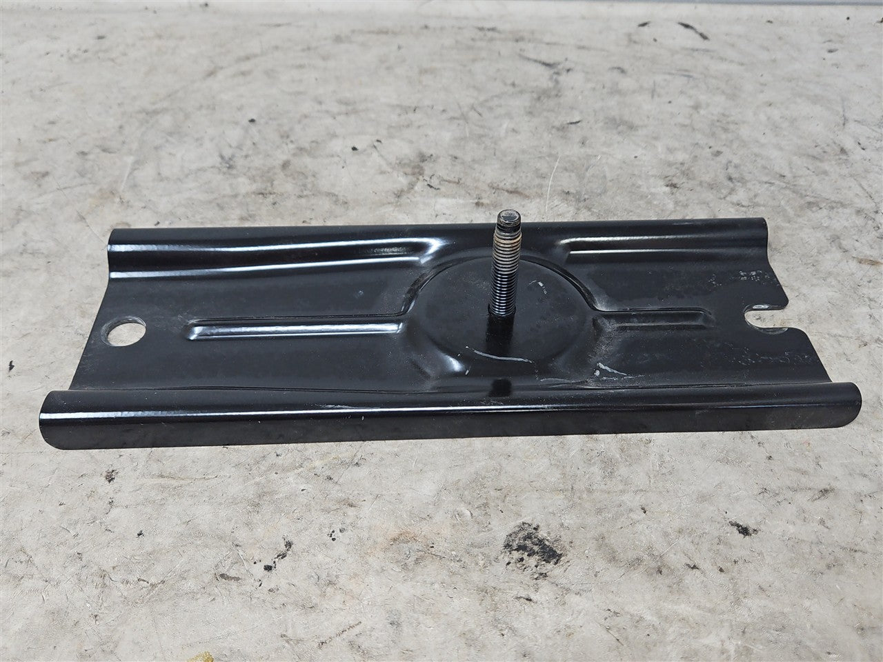 Used OEM 2010-2015 CAMARO BATTERY HOLD DOWN TOP BRACKET 22765899, actual item photo 3