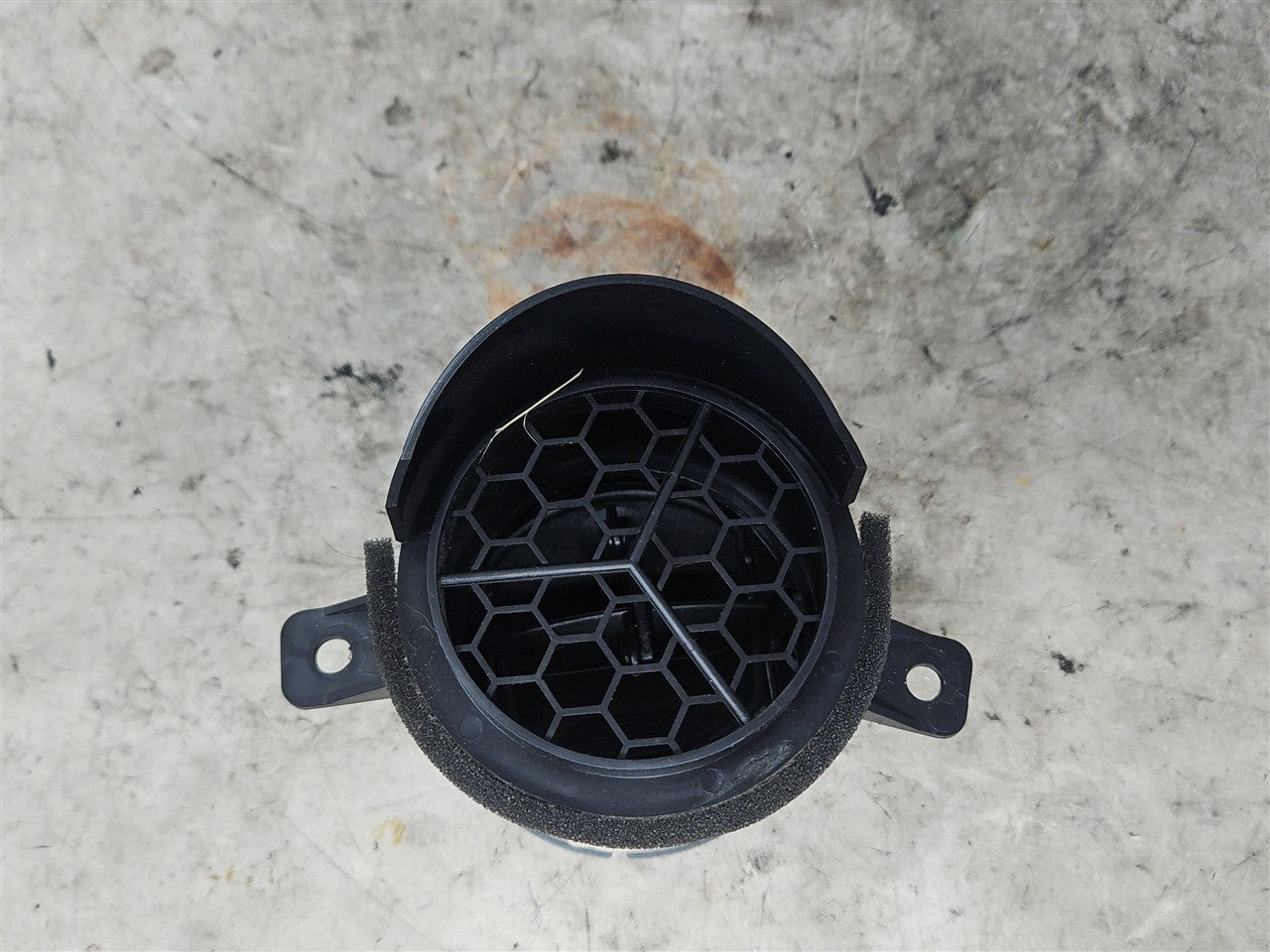 Used OEM 2010-2015 CAMARO DASH VENT ROUND DRIVER LH OR PASSENGER RH, actual item photo 7