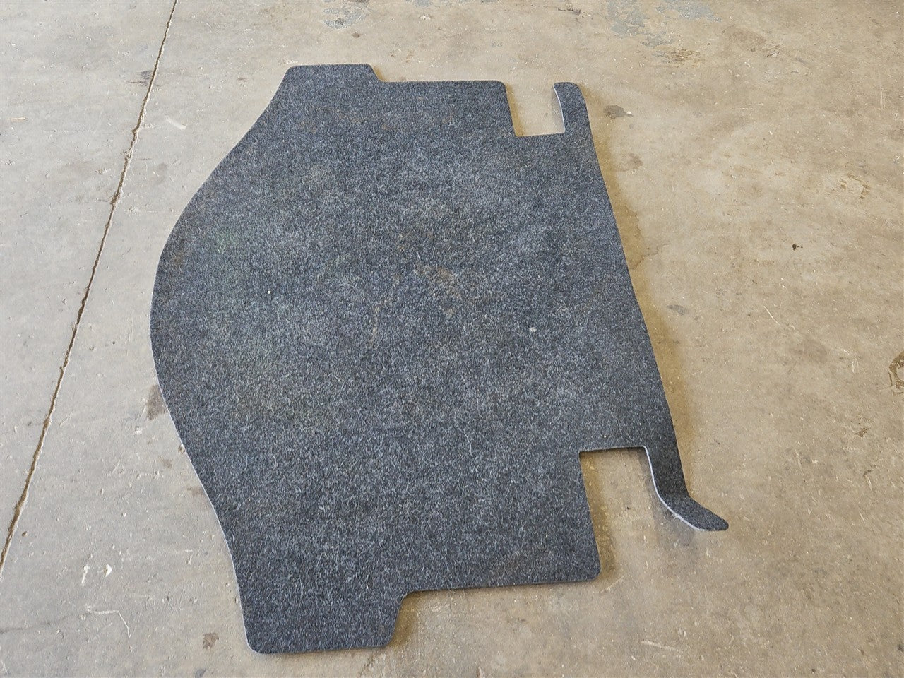 Used OEM 2011-2015 CAMARO REAR TRUNK FLOOR CARPET SPARE TIRE COVER, actual item photo 2