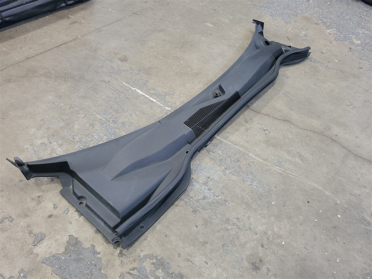 Used OEM 2010-2015 CAMARO WINDSHIELD WIPER COWL TRIM PANEL PASSENGER, actual item photo 5