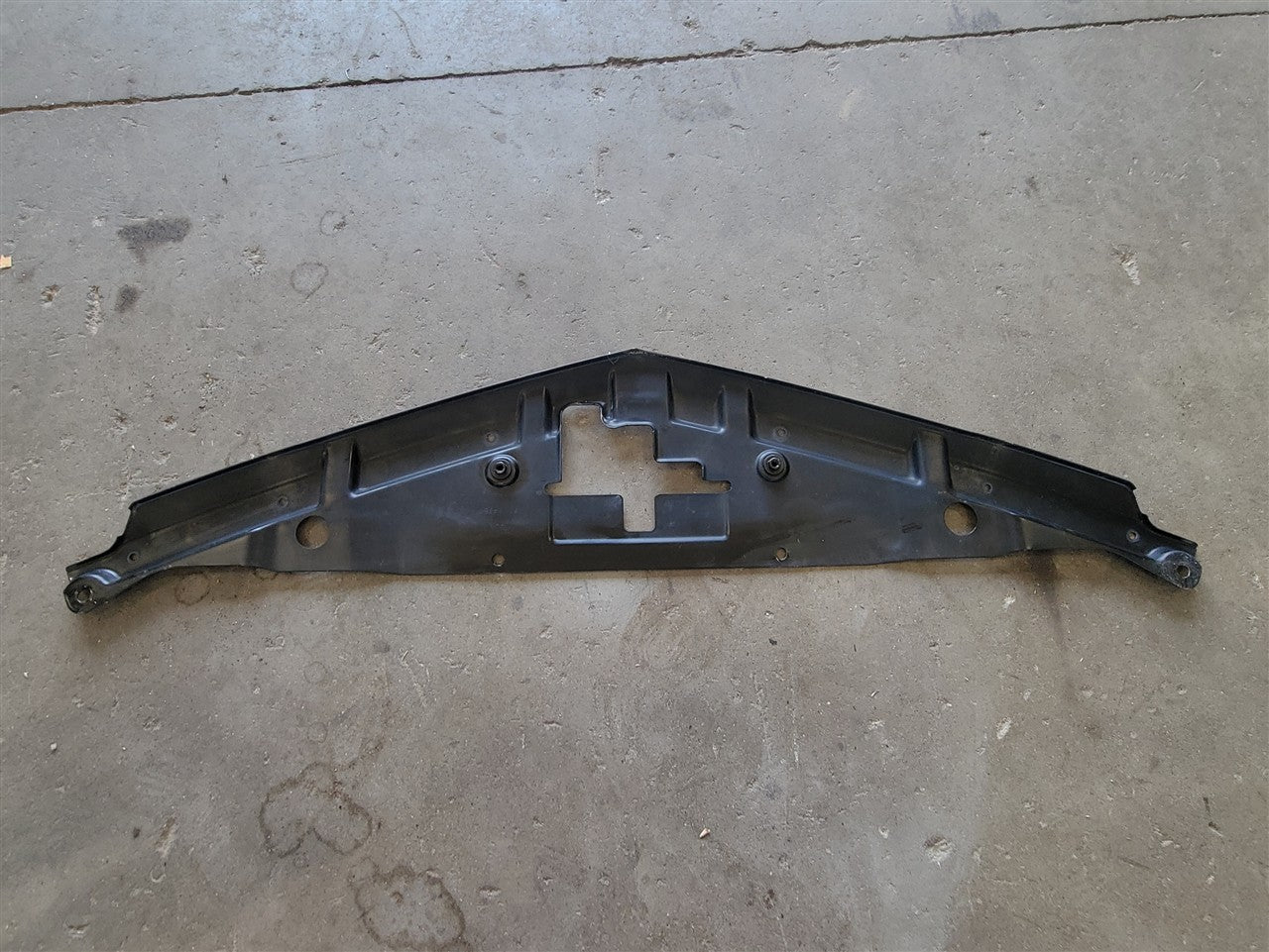 Used OEM 2010-2015 CAMARO FRONT UPPER BUMPER REINFORCEMENT, actual item photo 6