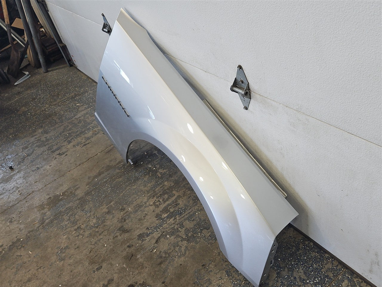 Used OEM 2010-2015 CAMARO RH PASSENGER FENDER SWITCHBLADE SILVER, actual item photo 2
