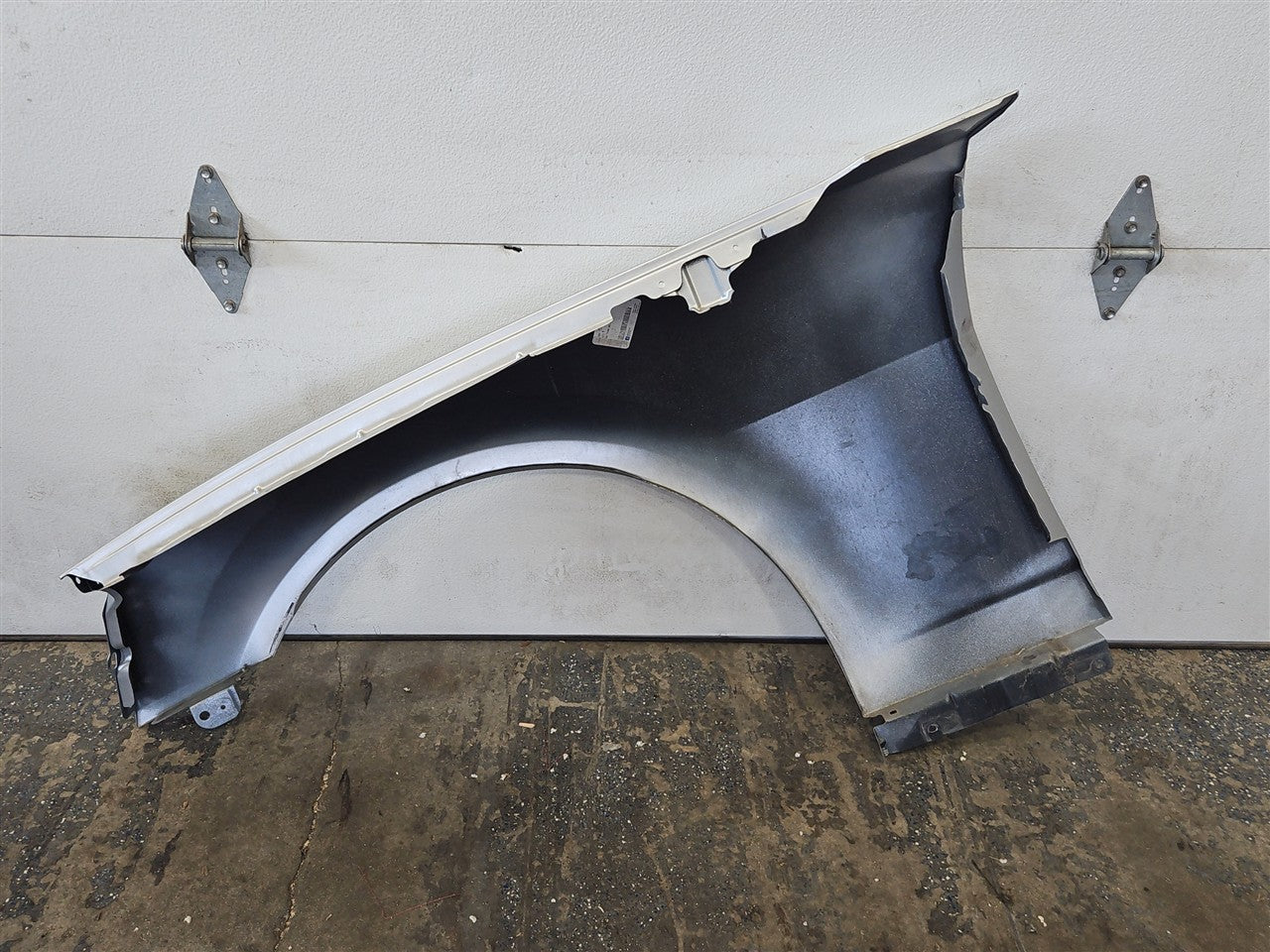Used OEM 2010-2015 CAMARO RH PASSENGER FENDER SWITCHBLADE SILVER, actual item photo 8