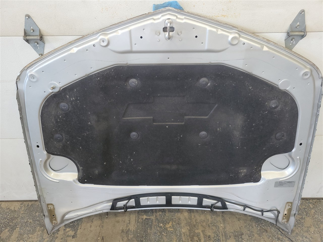 Used OEM 2010-2015 CAMARO HOOD SS SWITCHBLADE SILVER GAN, actual item photo 3