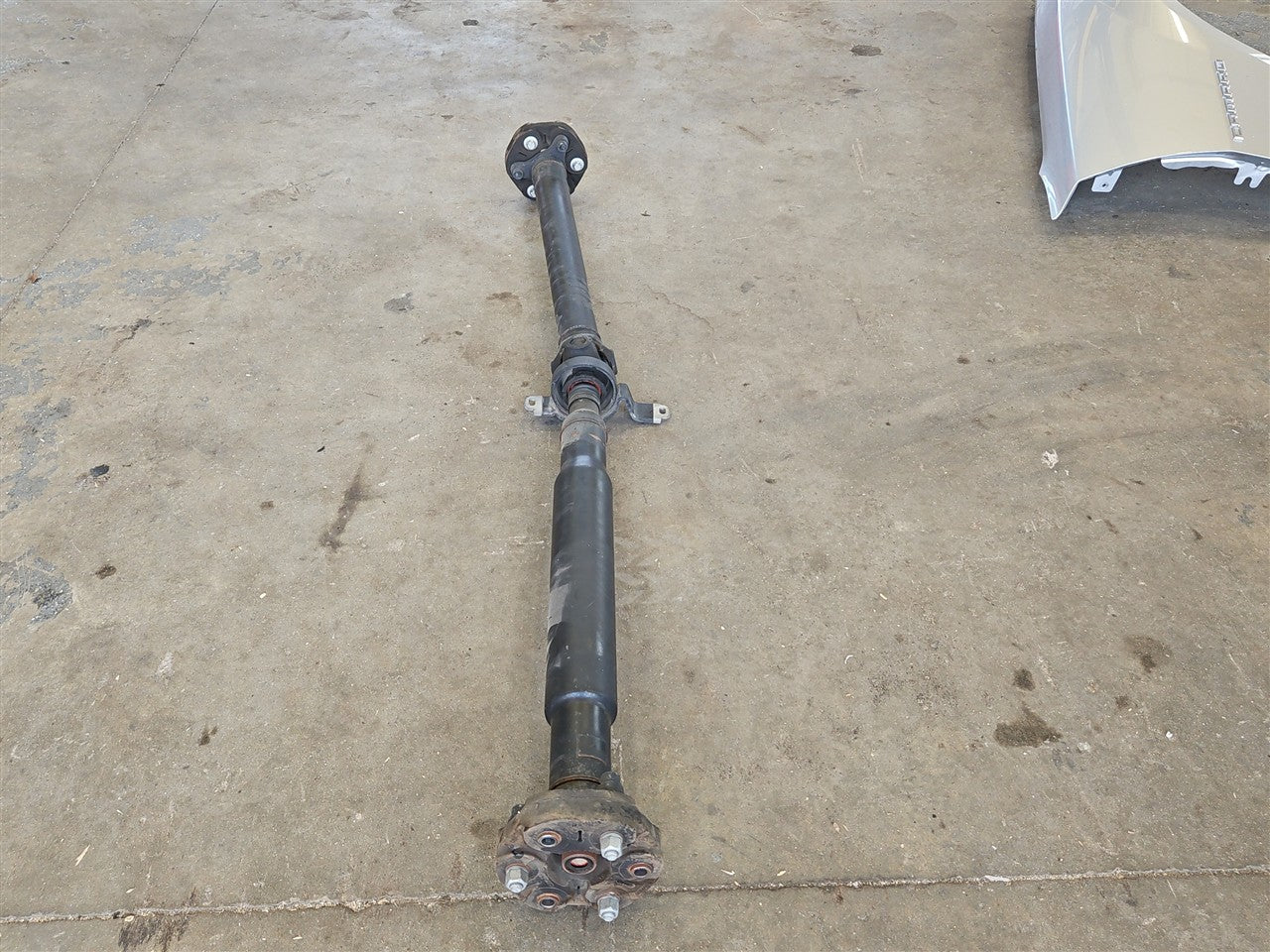 Used OEM 2010-2015 CAMARO SS AUTO REAR DRIVE SHAFT 92237000, actual item photo 12