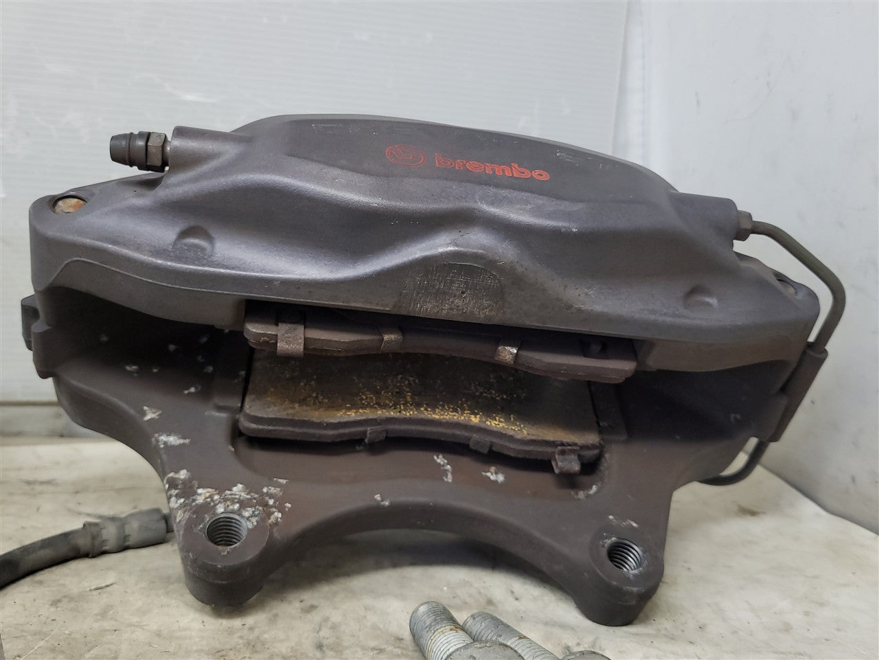 Used OEM 2010-2015 CAMARO FRONT SS BREMBO 4 PISTON BRAKE CALIPERS, actual item photo 4