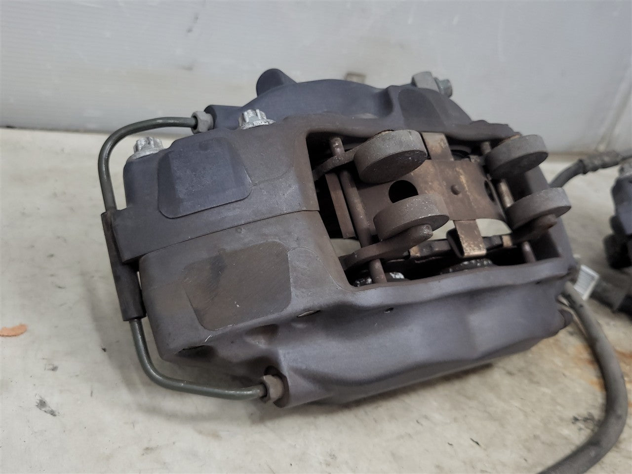 Used OEM 2010-2015 CAMARO FRONT SS BREMBO 4 PISTON BRAKE CALIPERS, actual item photo 11