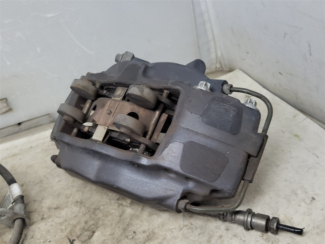 Used OEM 2010-2015 CAMARO FRONT SS BREMBO 4 PISTON BRAKE CALIPERS, actual item photo 14