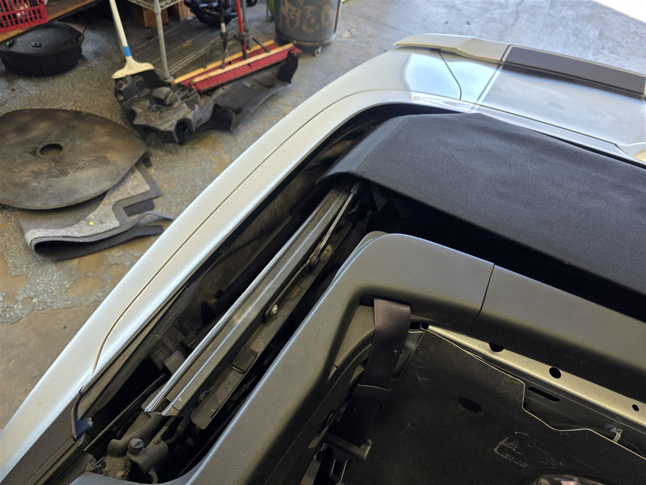 Used OEM 2011-2015 CAMARO CONVERTIBLE TOP ROOF ASSEMBLY WITH, actual item photo 18