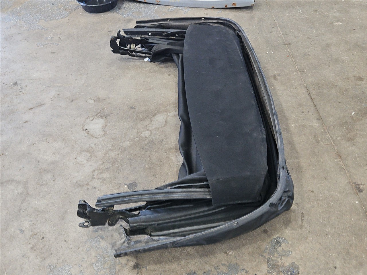 Used OEM 2011-2015 CAMARO CONVERTIBLE TOP ROOF ASSEMBLY WITH, actual item photo 3