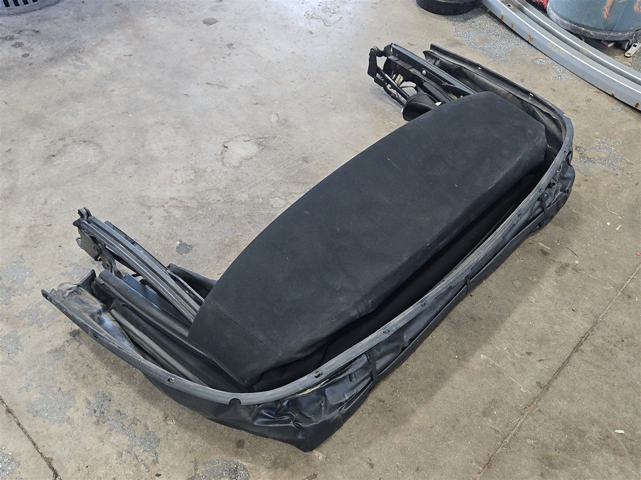 Used OEM 2011-2015 CAMARO CONVERTIBLE TOP ROOF ASSEMBLY WITH, actual item photo 4