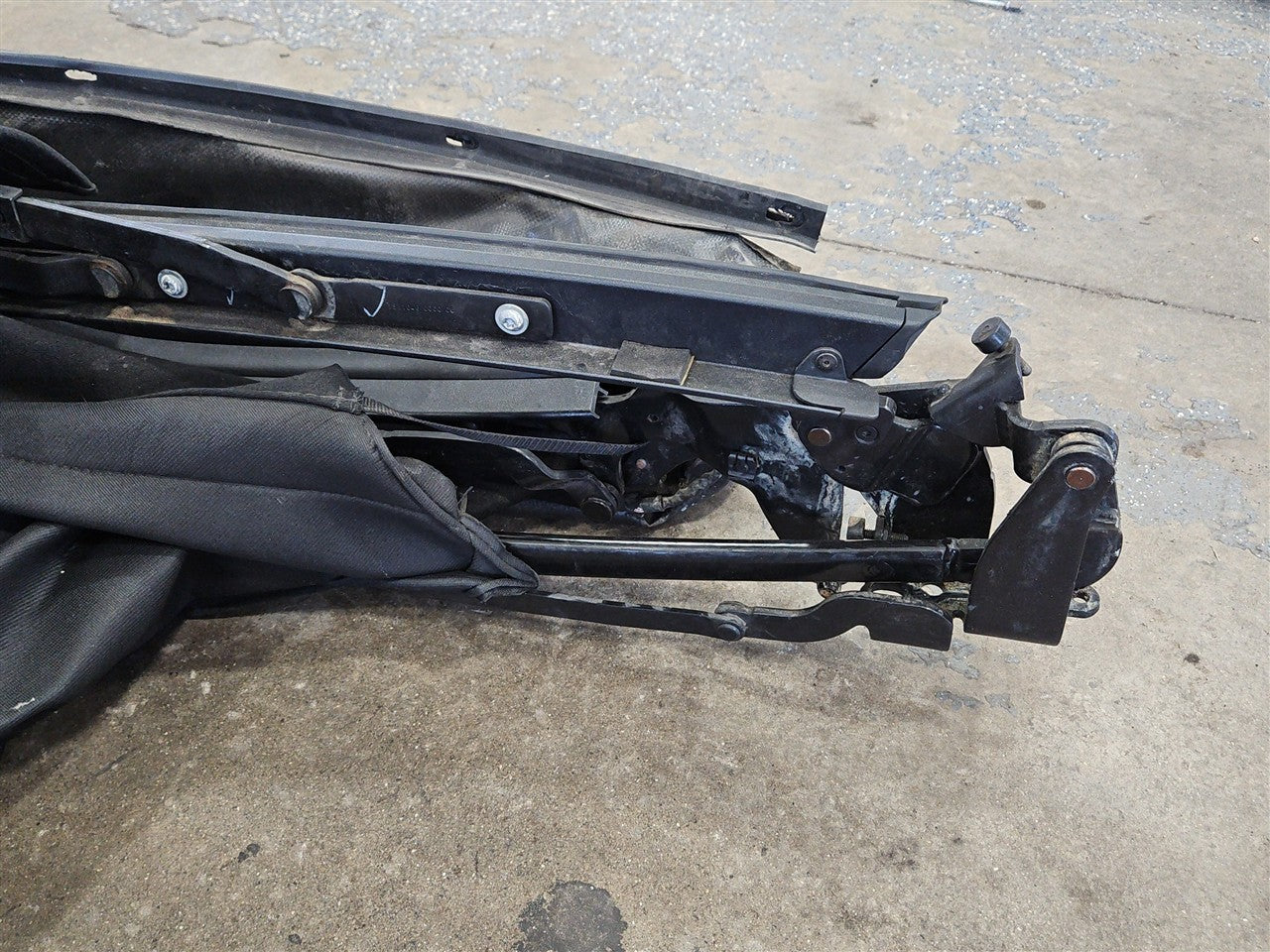 Used OEM 2011-2015 CAMARO CONVERTIBLE TOP ROOF ASSEMBLY WITH, actual item photo 9