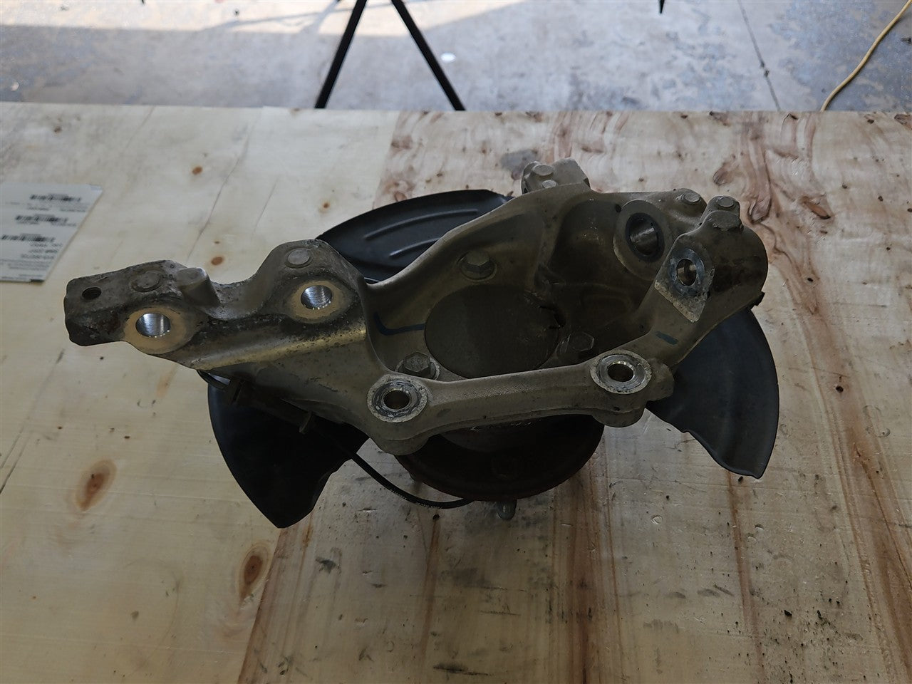Used OEM 2010-2015 CAMARO FRONT SPINDLE KNUCKLE DRIVER LH 23192989, actual item photo 8