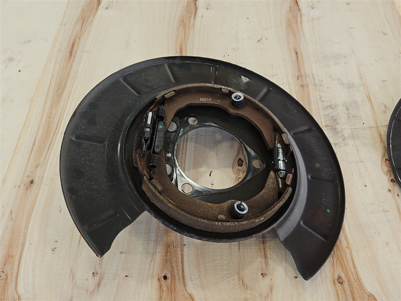 Used OEM 2010-2015 CAMARO SS REAR PARK BRAKE BACKING PLATES PAIR, actual item photo 8