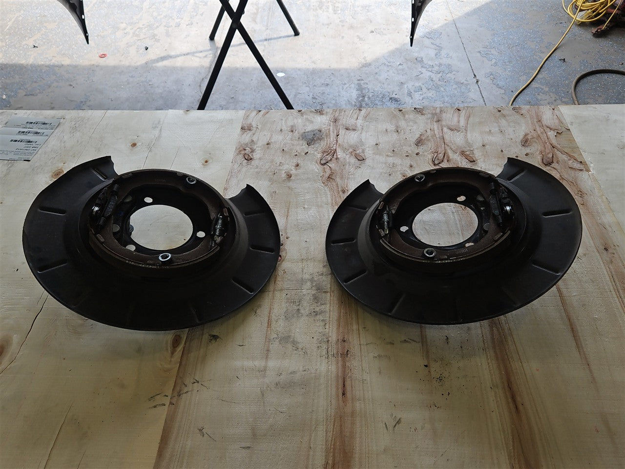 Used OEM 2010-2015 CAMARO SS REAR PARK BRAKE BACKING PLATES PAIR, actual item photo 11