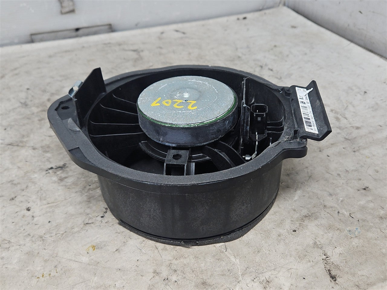 Used OEM 2010-2015 CAMARO BOSTON DOOR SPEAKER PASSENGER RH OR DRIVER, actual item photo 8