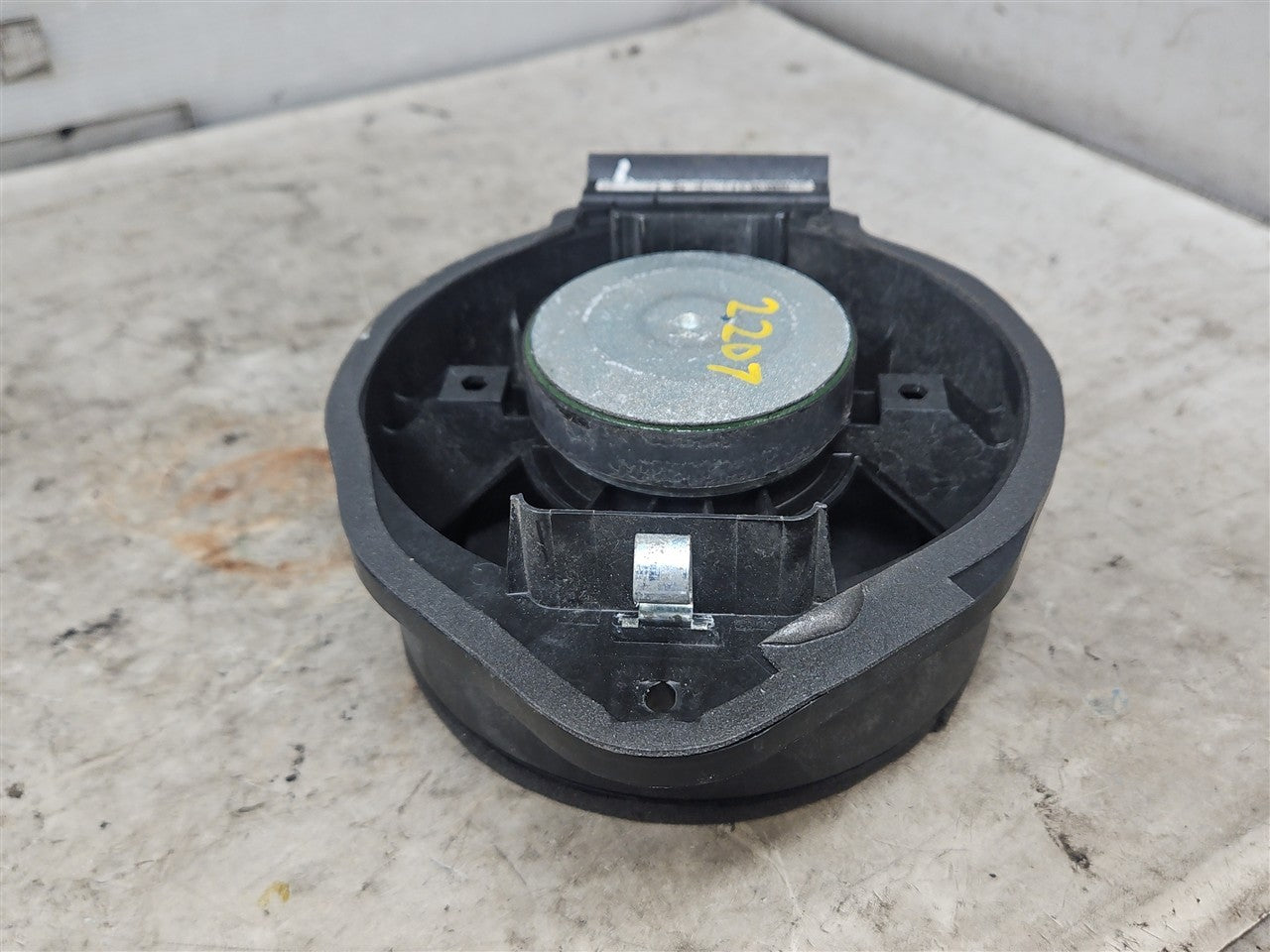Used OEM 2010-2015 CAMARO BOSTON DOOR SPEAKER PASSENGER RH OR DRIVER, actual item photo 9