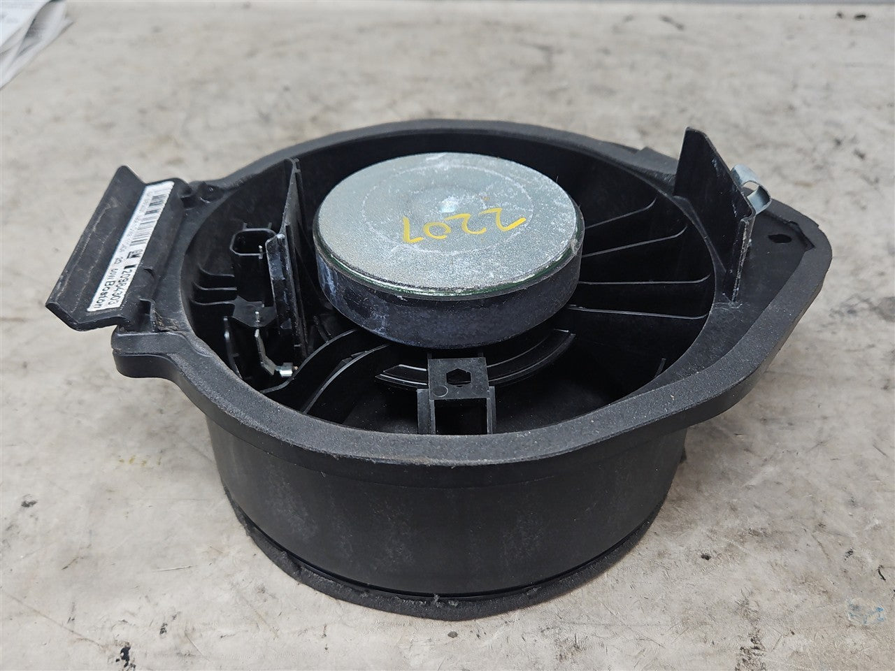 Used OEM 2010-2015 CAMARO BOSTON DOOR SPEAKER PASSENGER RH OR DRIVER, actual item photo 6