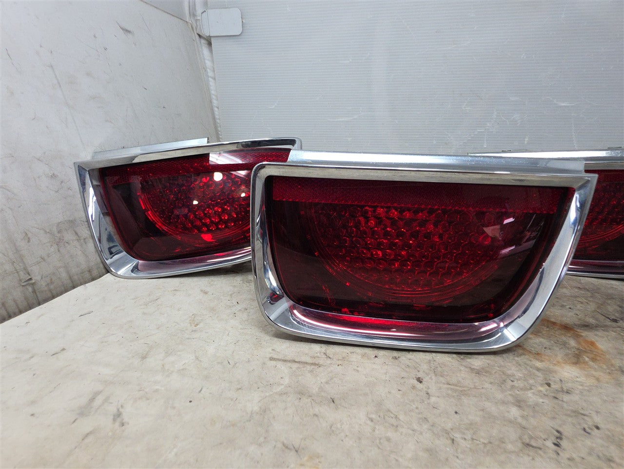 Used OEM 2010-2013 CAMARO TAIL LIGHT SET OF 4 RS WITH BEZELS DRIVER, actual item photo 4