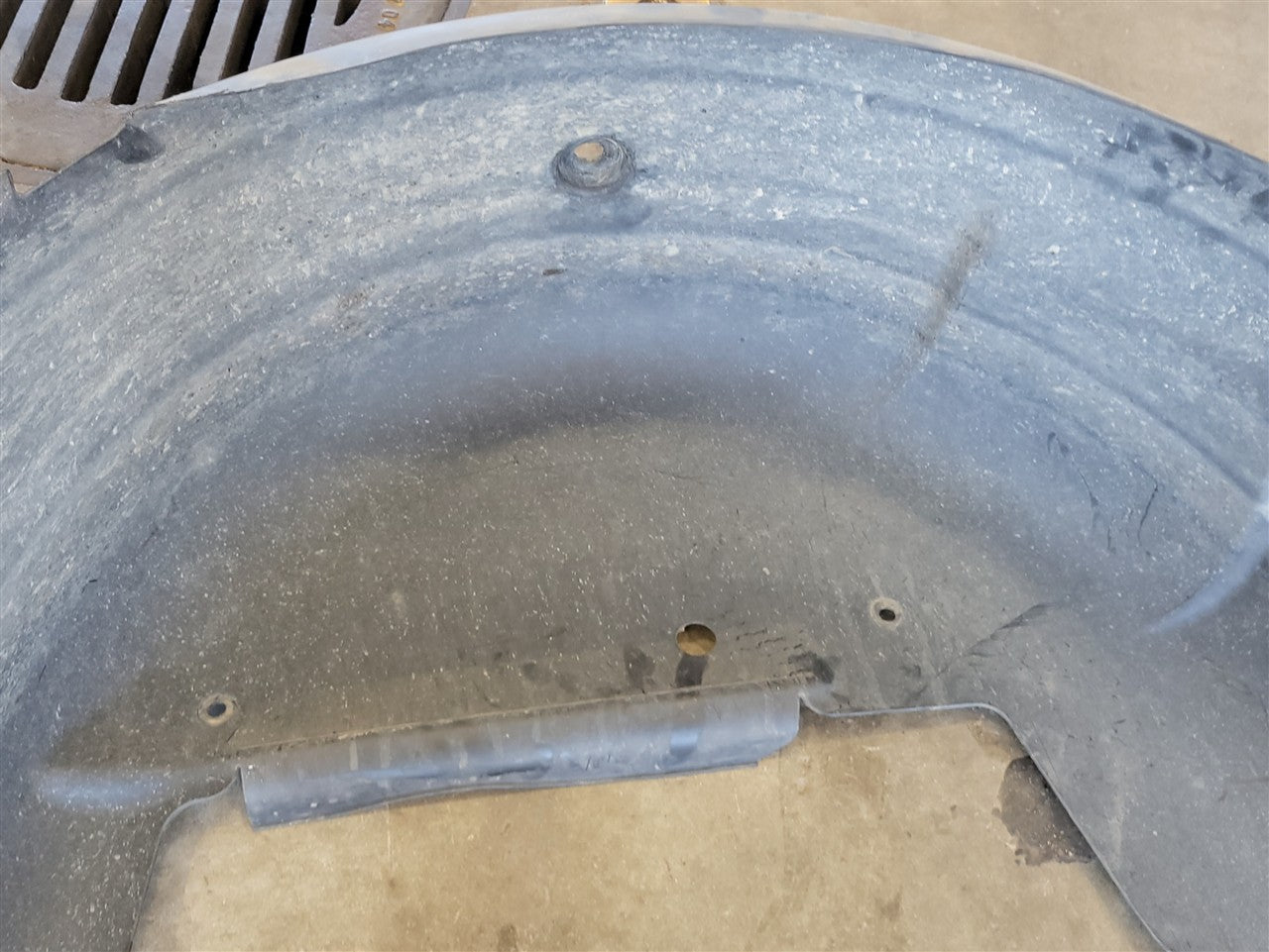 Used OEM 2010-2013 CAMARO REAR WHEEL WELL INNER FENDER LINER RH, actual item photo 3