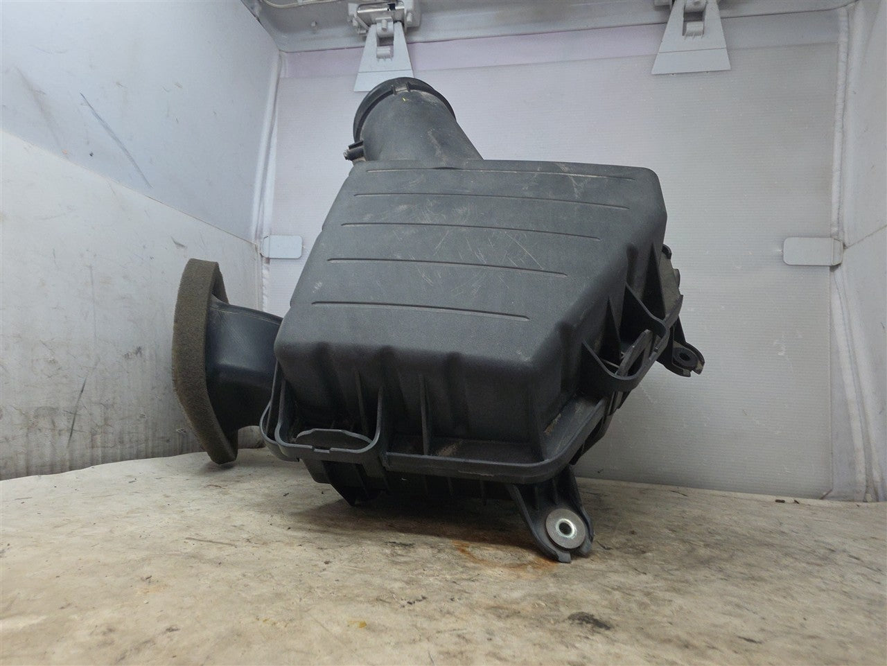 Used OEM 2010-2015 CAMARO AIR INTAKE BOX FILTER HOUSING SS WITH INLET, actual item photo 8