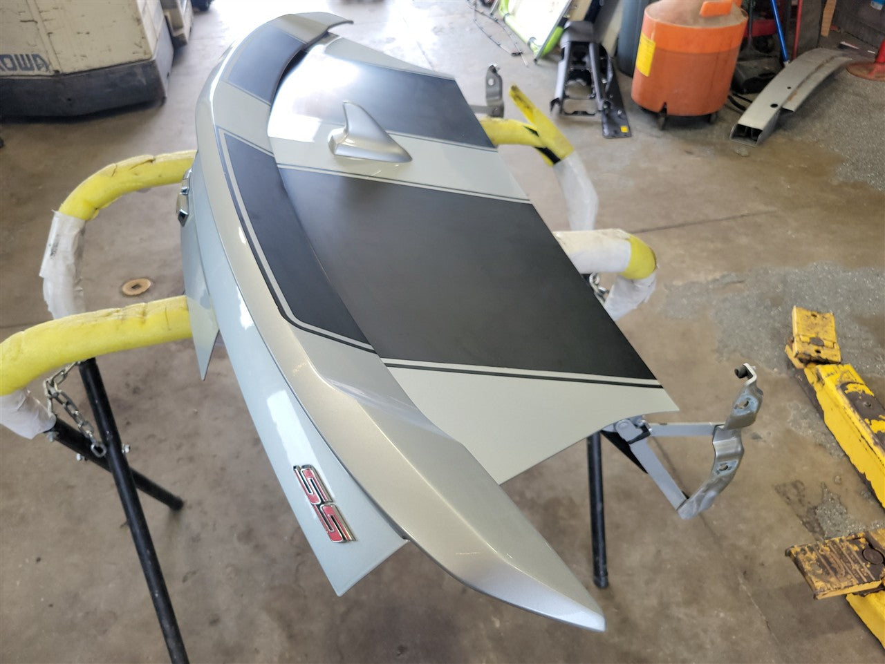 Used OEM 2011-2013 CAMARO CONVERTIBLE DECKLID WITH SPOILER SILVER, actual item photo 3