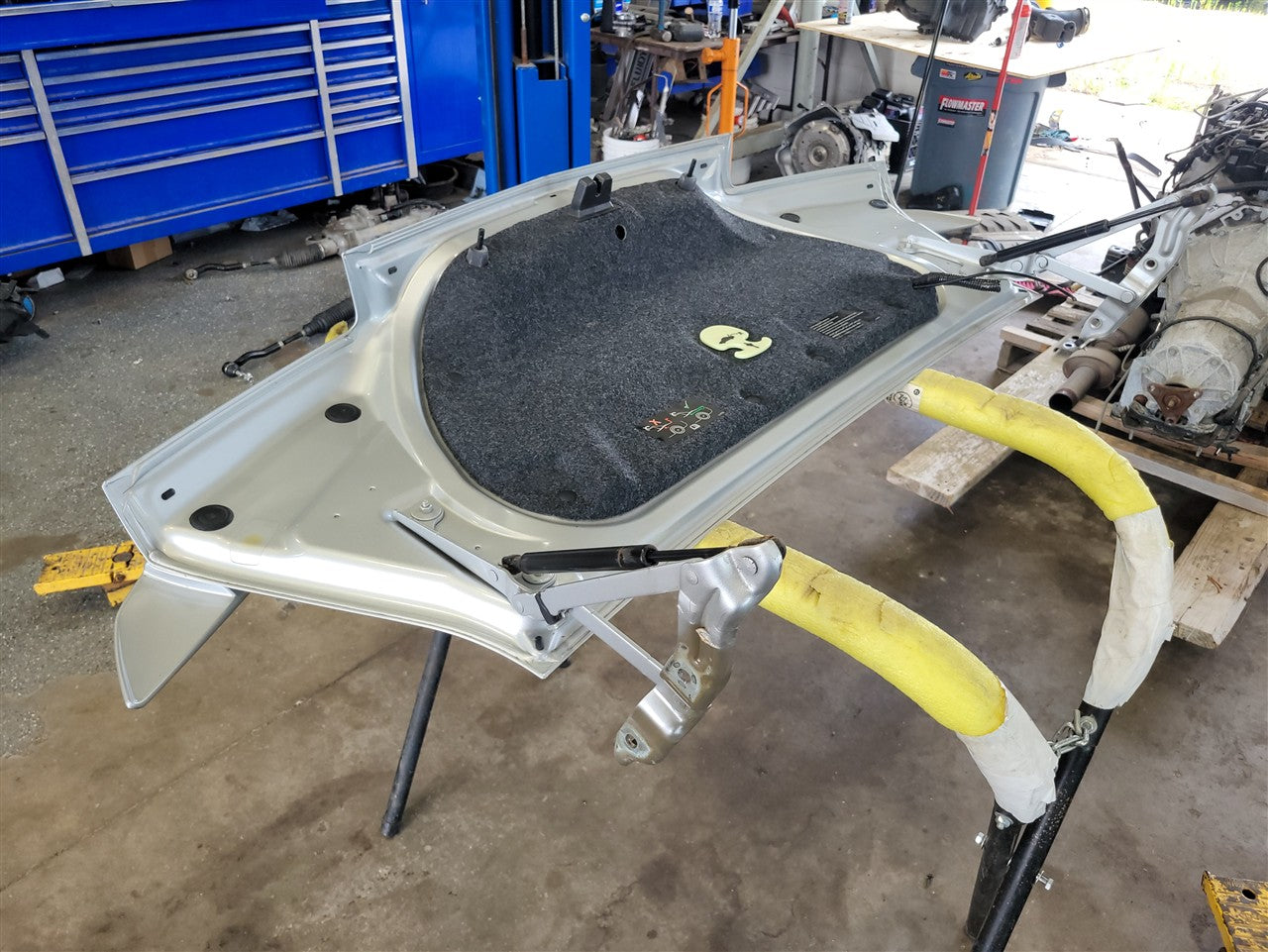 Used OEM 2011-2013 CAMARO CONVERTIBLE DECKLID WITH SPOILER SILVER, actual item photo 17