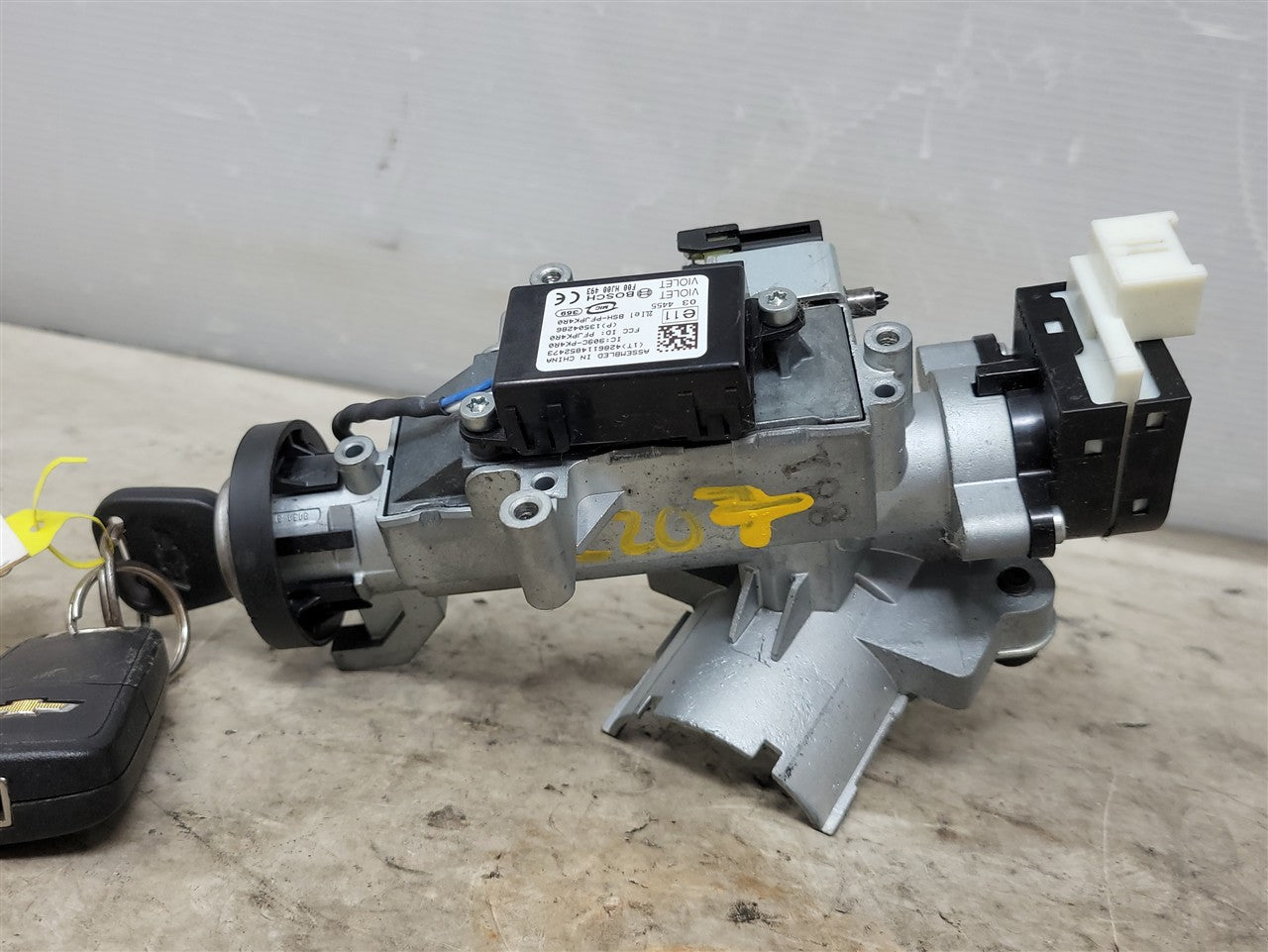 Used OEM 2010-2013 CAMARO IGNITION SWITCH LOCK HOUSING & MATCHING KEY, actual item photo 9