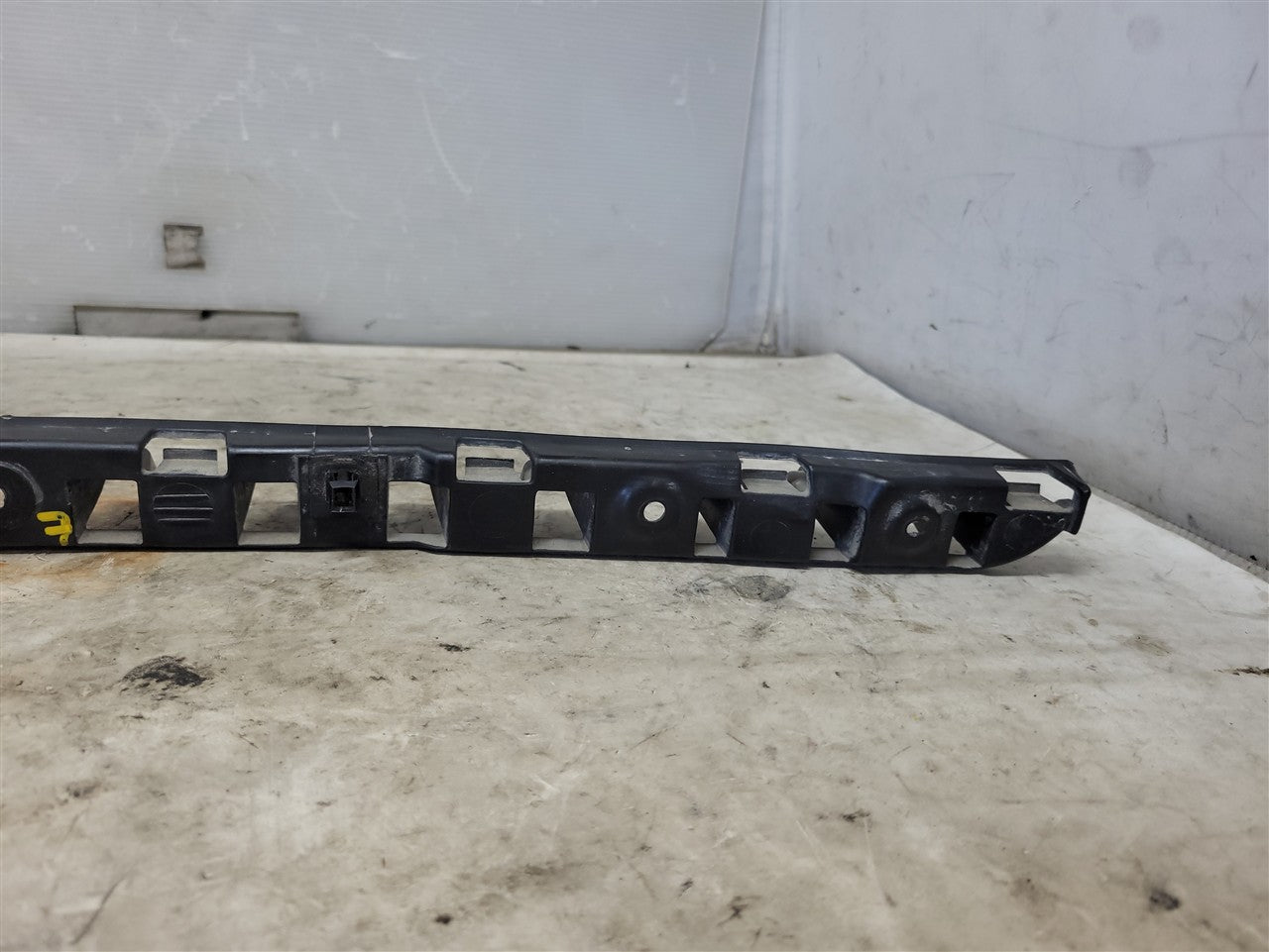 Used OEM 2010-2013 CAMARO REAR BUMPER GUIDE MOUNTING BRACKETS SET OF, actual item photo 16