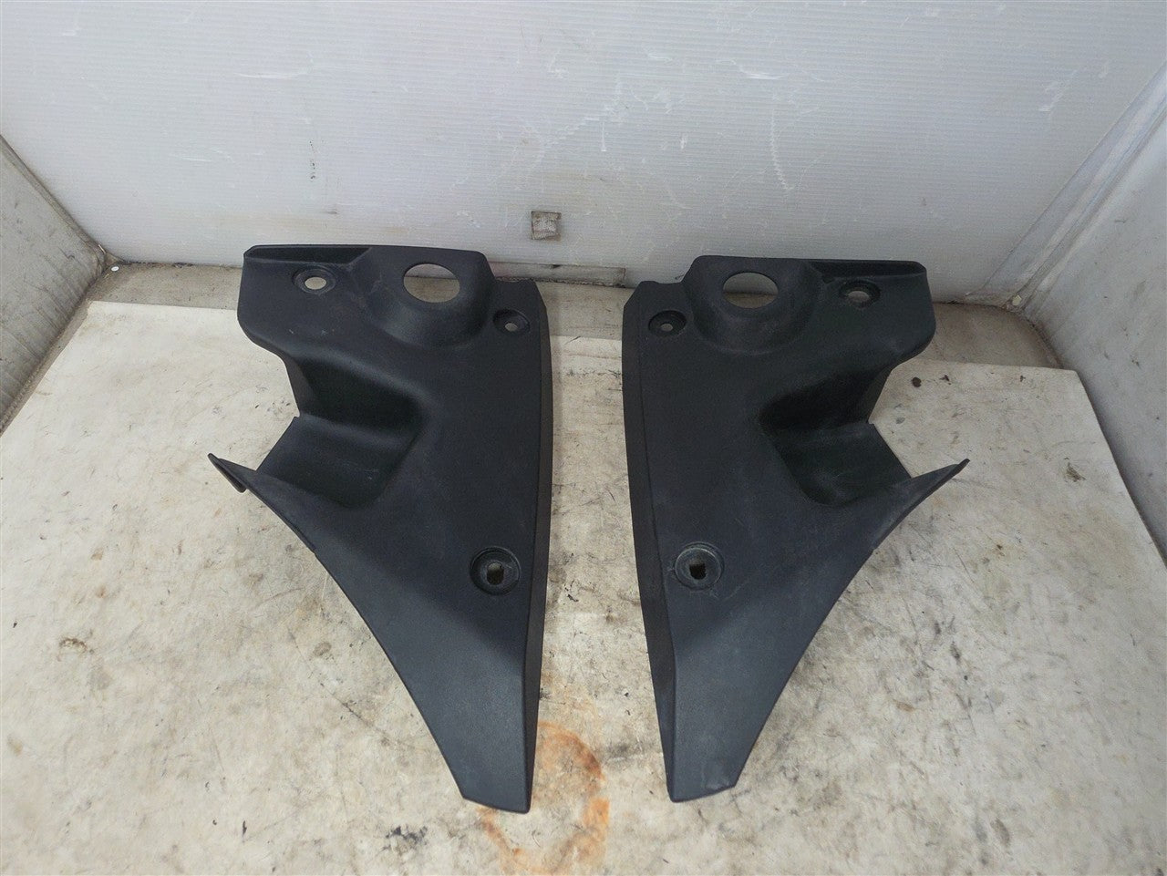 Used OEM 2010-2015 CAMARO TAIL LIGHT CLOSE OUT PANELS PAIR LH RH, actual item photo 1
