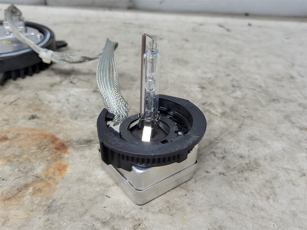 Used OEM 2014-2015 CAMARO HEADLAMP BALLAST & D3S BULB DRIVER LH OR, actual item photo 8