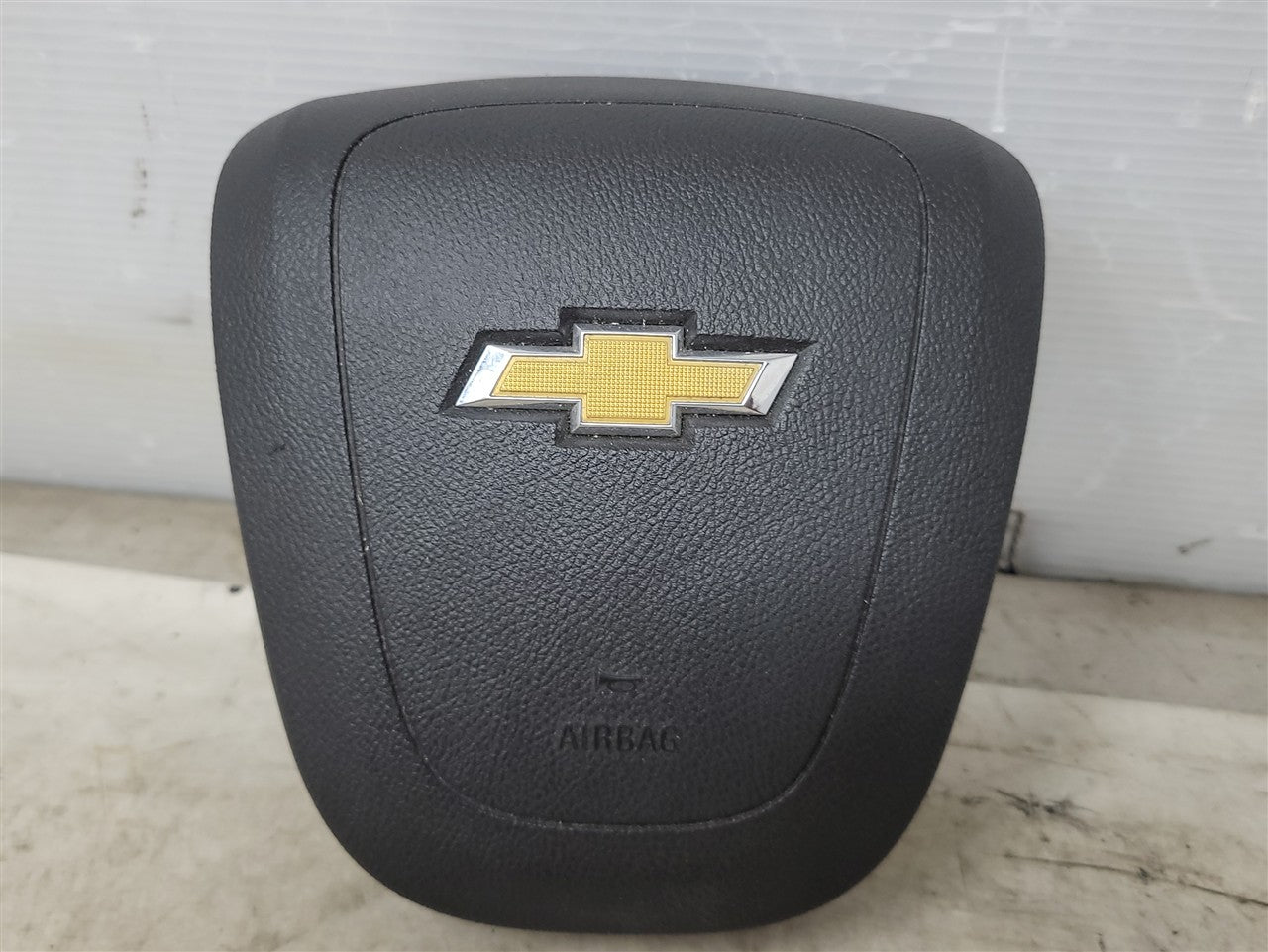 Used OEM 2012-2015 CAMARO DRIVER LH STEERING WHEEL BAG BLACK, actual item photo 1