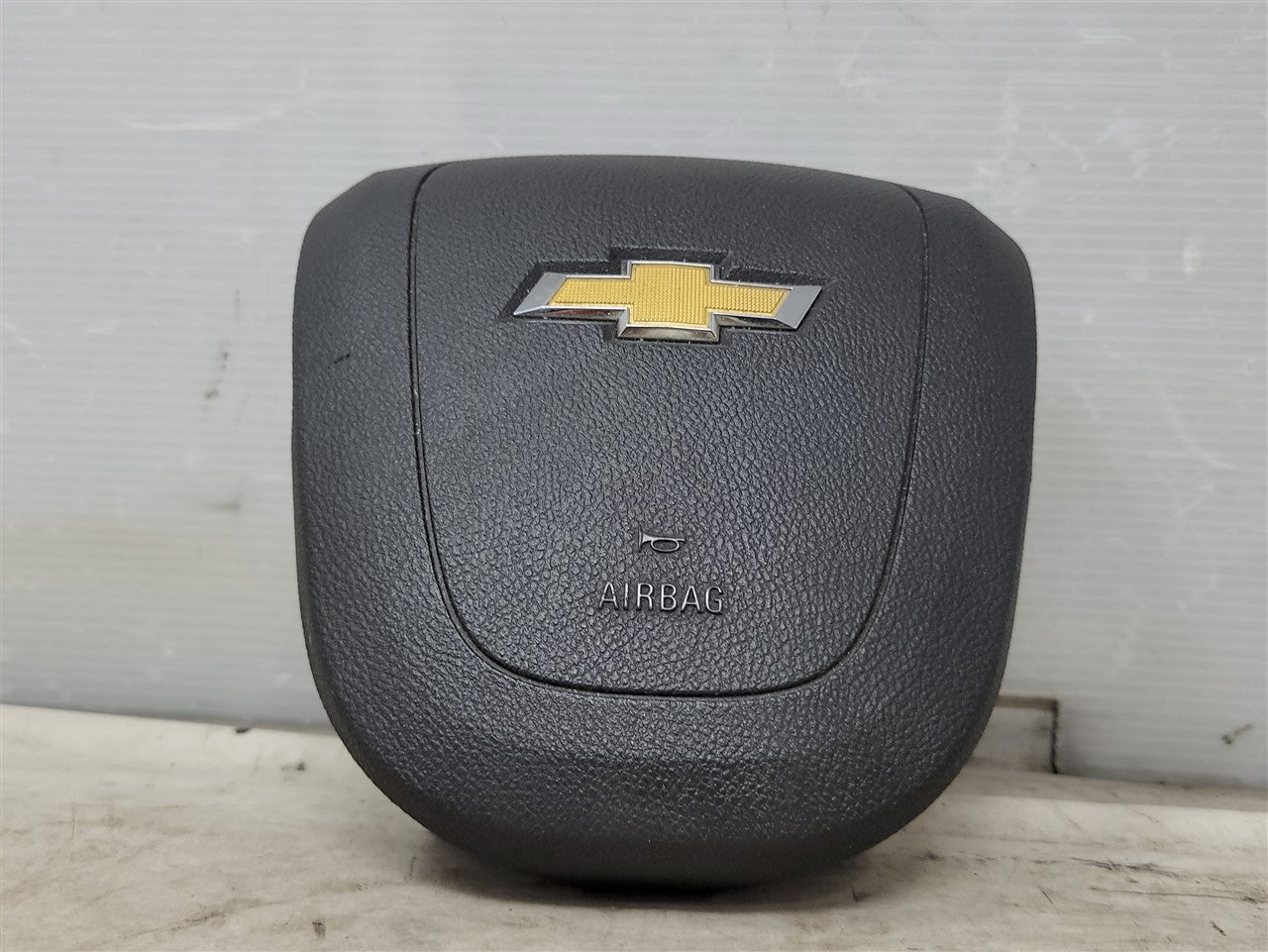 Used OEM 2012-2015 CAMARO DRIVER LH STEERING WHEEL BAG BLACK, actual item photo 2