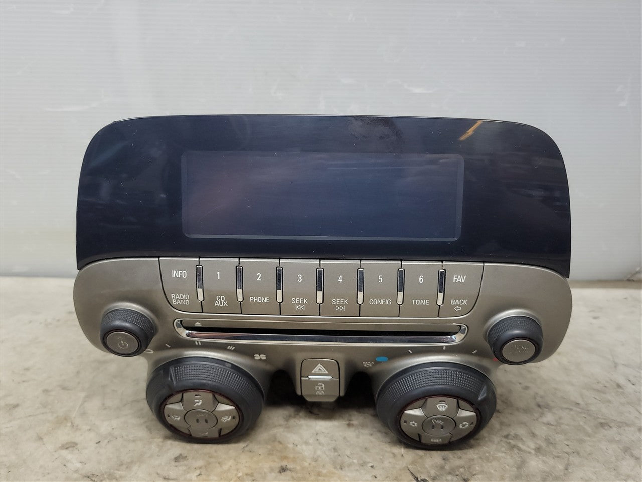 Used OEM 2010-2012 CAMARO RADIO & CONTROLS WITH HEATED SEAT SWITCHES, actual item photo 3