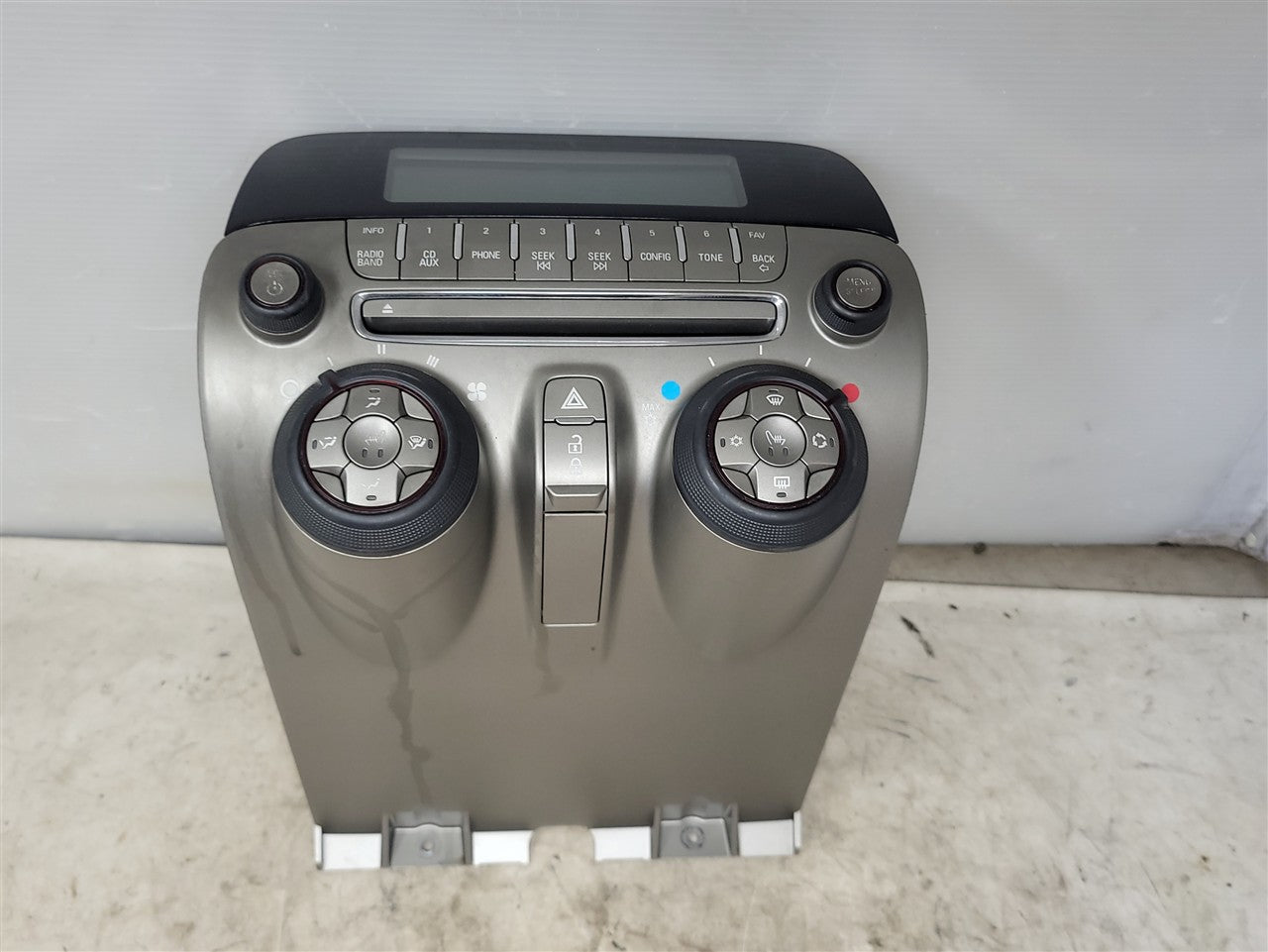 Used OEM 2010-2012 CAMARO RADIO & CONTROLS WITH HEATED SEAT SWITCHES, actual item photo 6