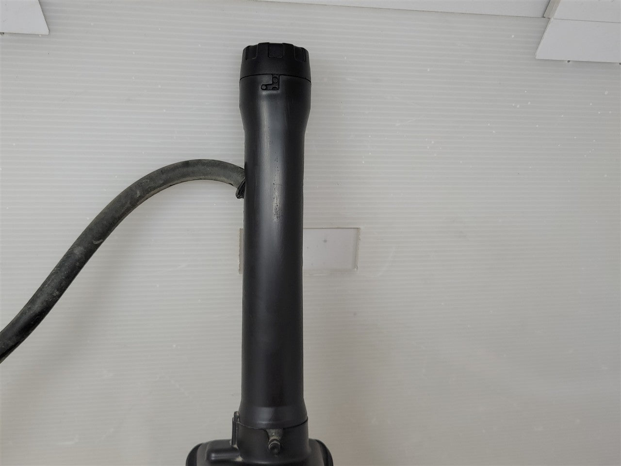 Used OEM 2010-2015 CAMARO COOLANT RESERVOIR 22876360, actual item photo 2