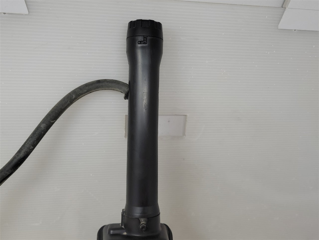 Used OEM 2010-2015 CAMARO COOLANT RESERVOIR 22876360, actual item photo 3