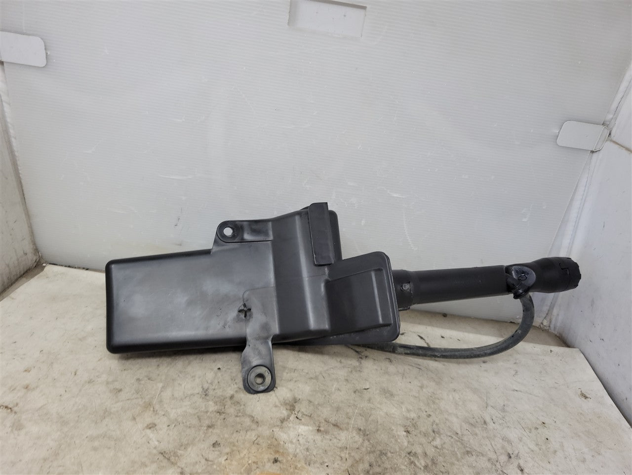 Used OEM 2010-2015 CAMARO COOLANT RESERVOIR 22876360, actual item photo 11