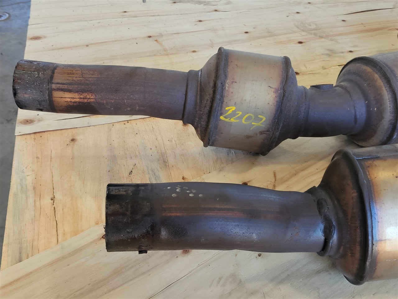Used OEM 2010-2015 CAMARO SS 6 2L EXHAUST Y PIPE 72K MILES, actual item photo 8