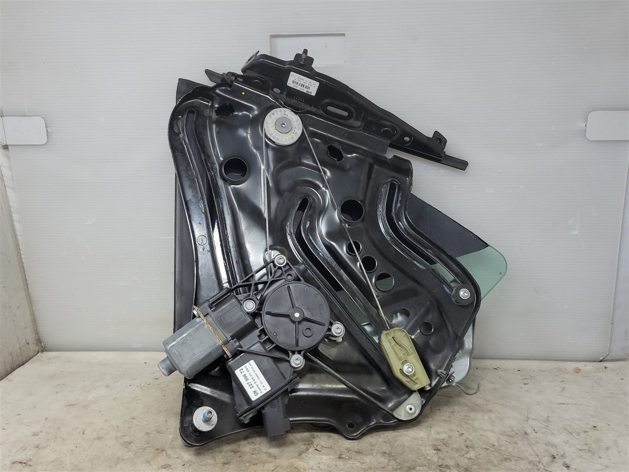 Used OEM 2011-2015 CAMARO QUARTER GLASS WITH WINDOW MOTOR & REGULATOR, actual item photo 10