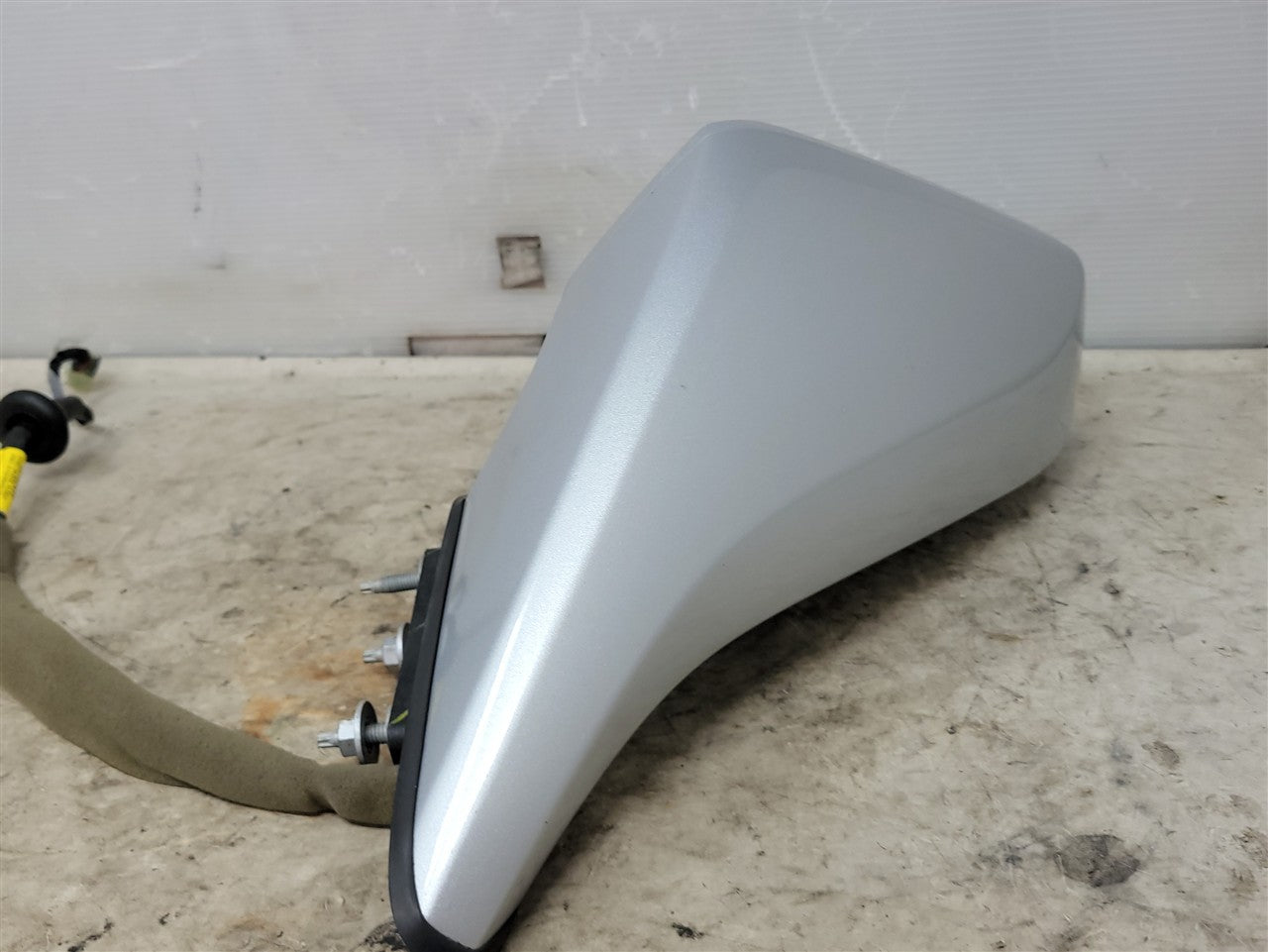 Used OEM 2010-2015 CAMARO SIDE VIEW MIRROR DRIVER LH HEATED SILVER, actual item photo 6