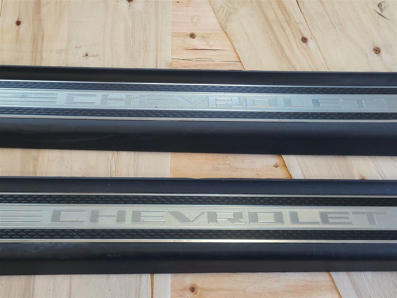 Used OEM 2011-2015 CAMARO CONVERTIBLE DOOR SILL TRIM SCUFF PLATES, actual item photo 6