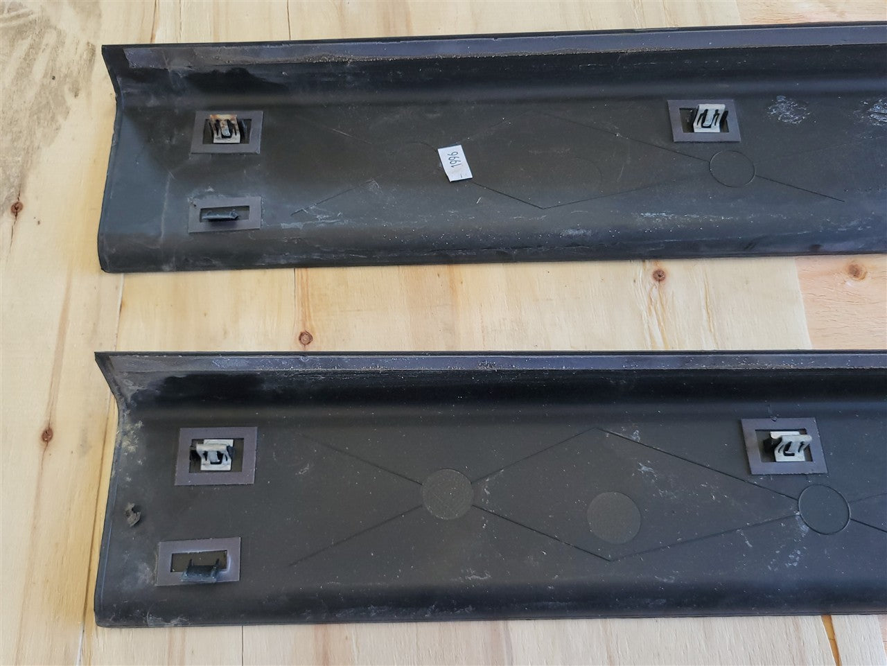 Used OEM 2011-2015 CAMARO CONVERTIBLE DOOR SILL TRIM SCUFF PLATES, actual item photo 10