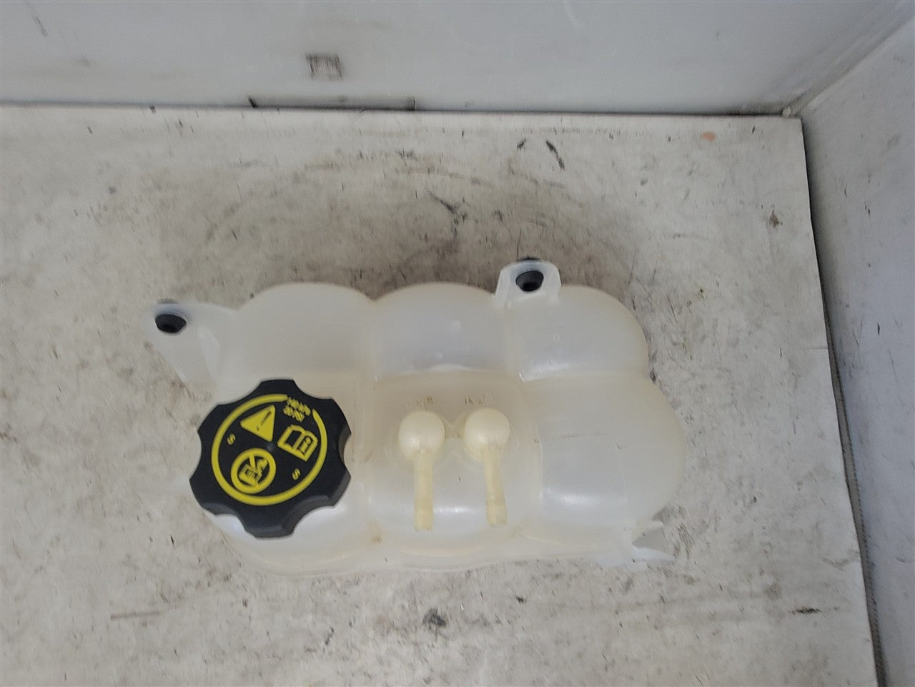 Used OEM 2019-2026 SIERRA SILVERADO ESCALADE ESCALADE ESV SUBURBAN, actual item photo 1